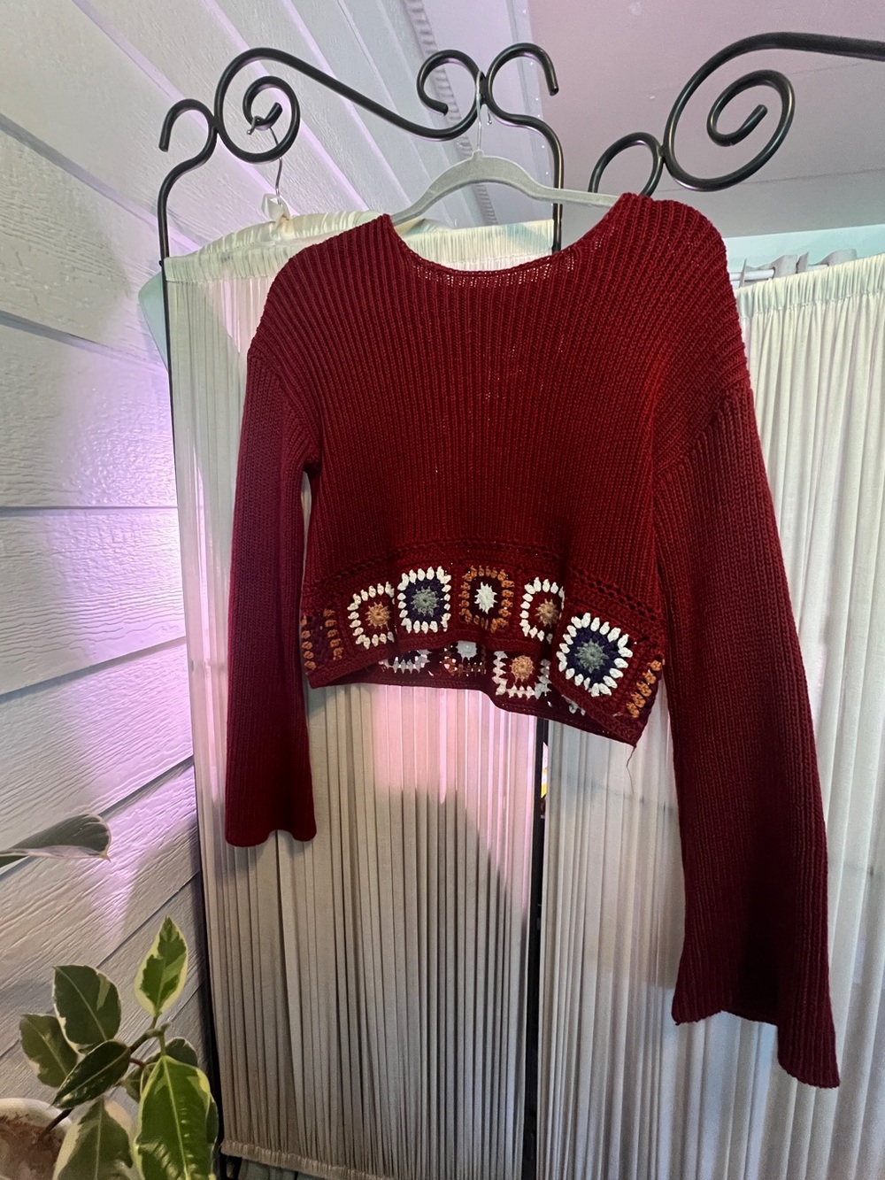 Forever 21 Burgundy Cropped Crewneck Sweater with Crochet Trim